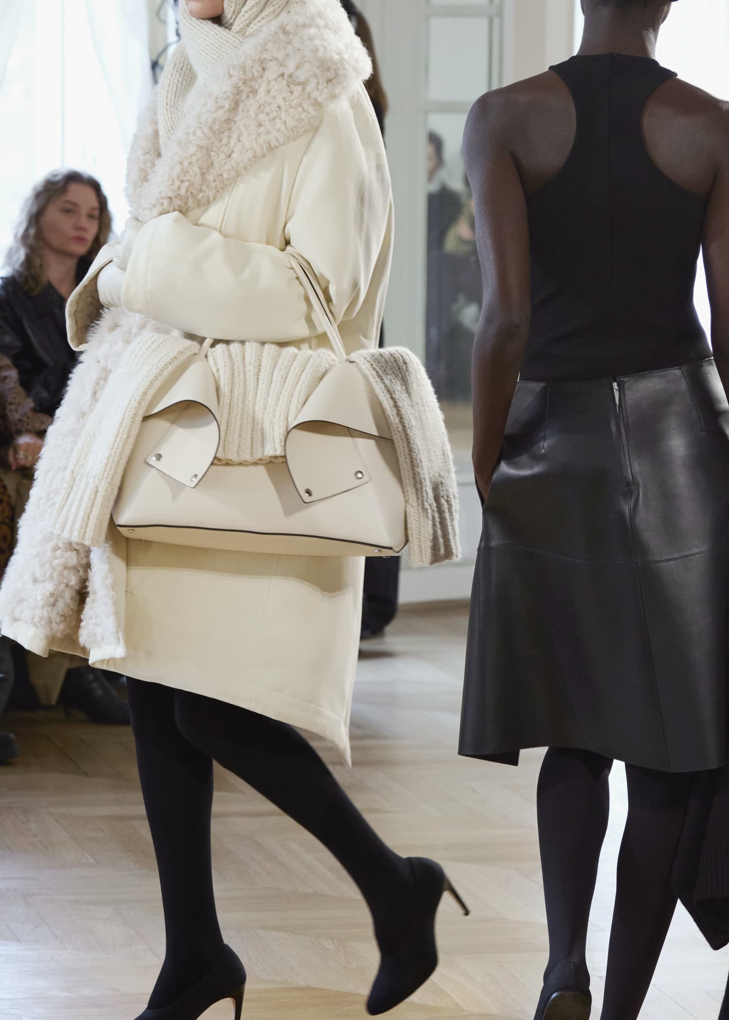 21 leather bucket bag collection